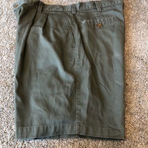 Farrah olive green pleated shorts